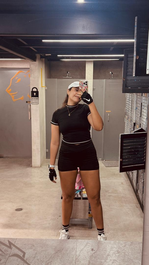 Marina después de su proceso con Tita Fitness (entrenando)